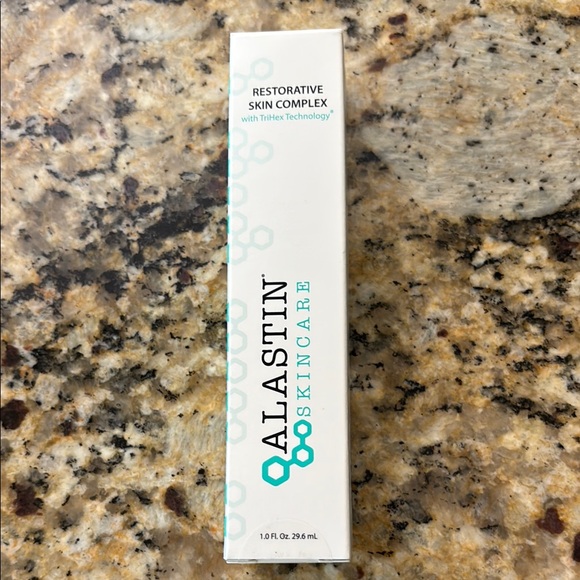 Skincare Restorative Skin Complex - White